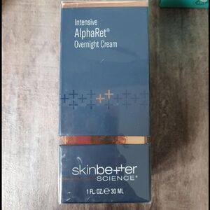 SkinBetter Alpha Ret overnight cream